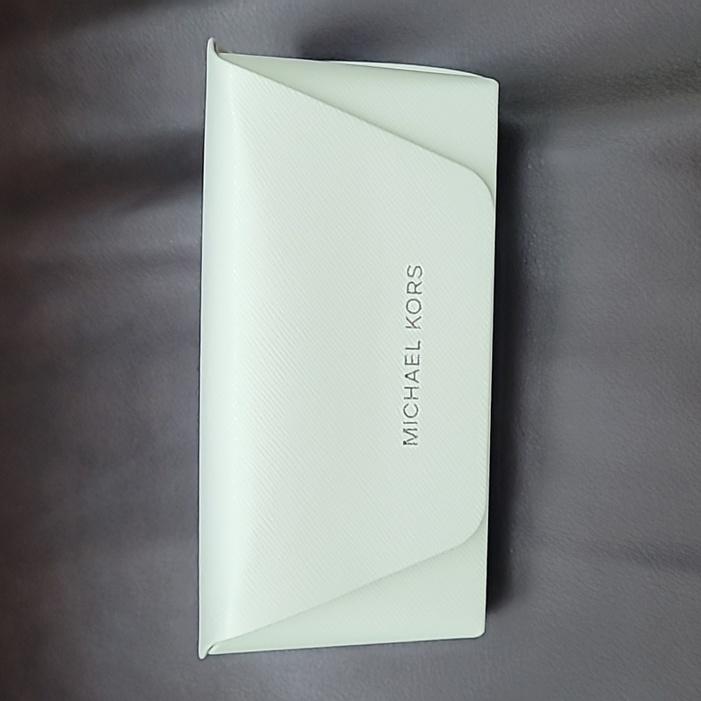 New Michael Kors Cream Sunglasses/Glasses Case